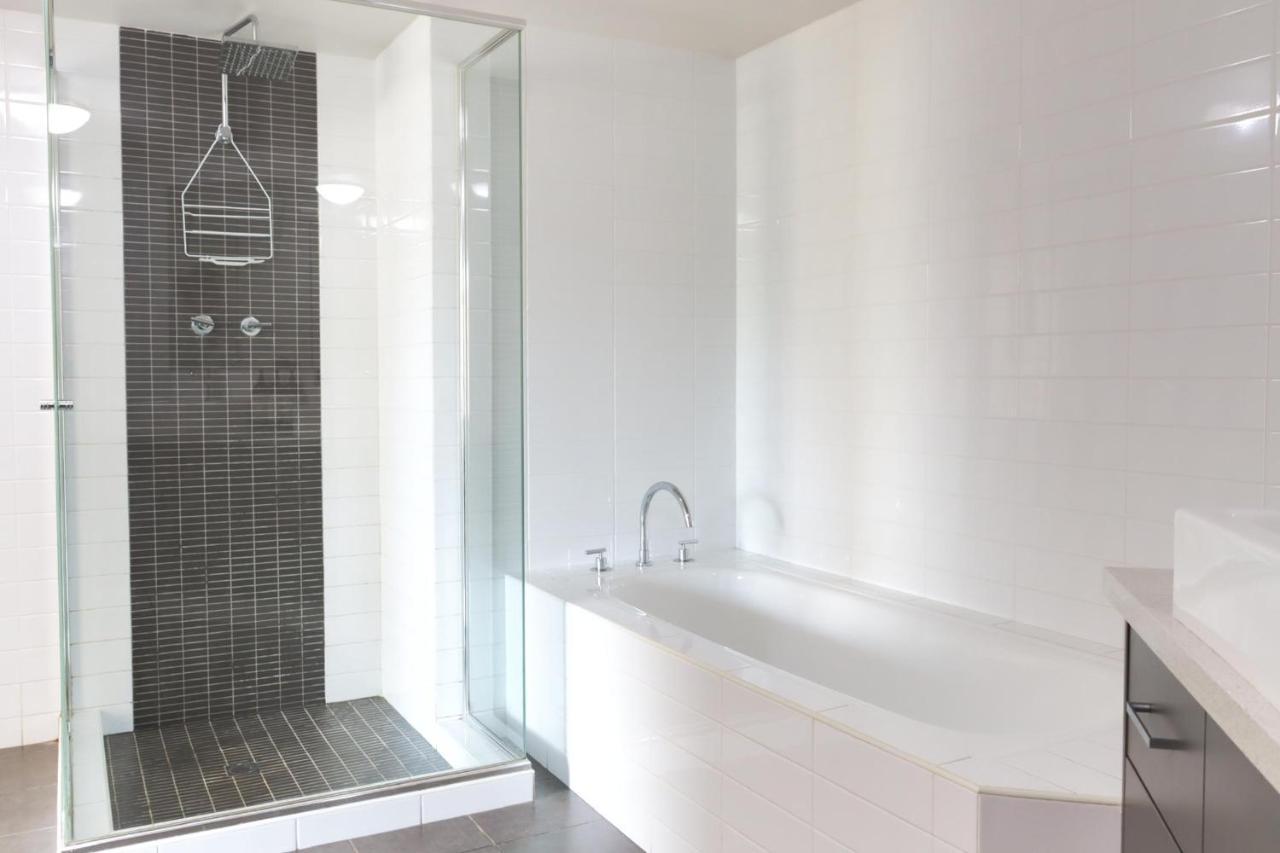 Apartament Fiveways Balcony, King Bed, Chef'S Kitchen Fremantle Zewnętrze zdjęcie